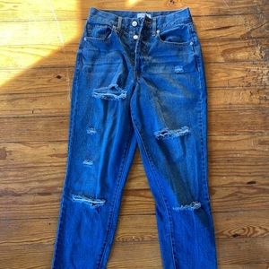 Mom Jeans.